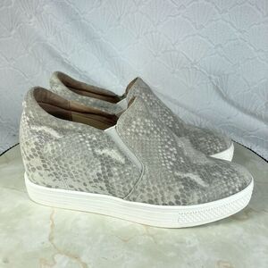 Caslon Wedge Sneakers Womens Size 6.5 Grey Leather Snakeskin Allie Slip On Shoes